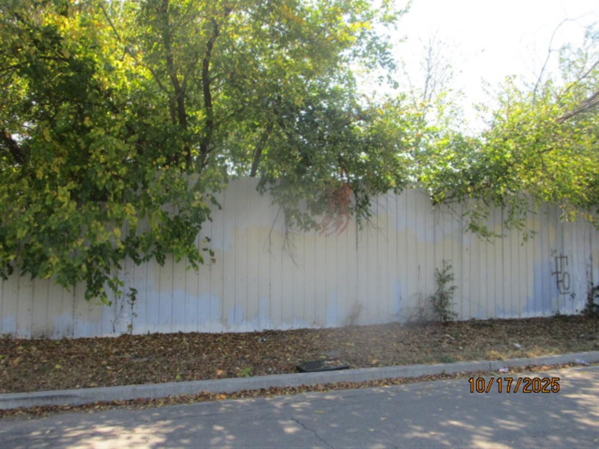 1622 NW 6TH ST