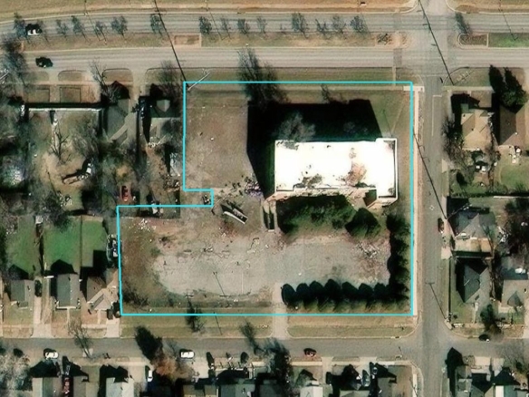 1900 NW 10TH ST