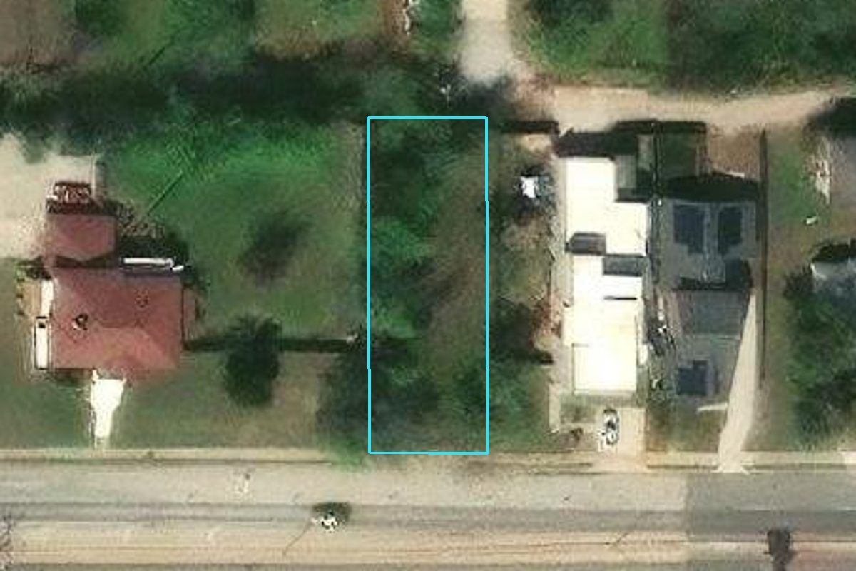 R021685570 1315 NE 8TH ST