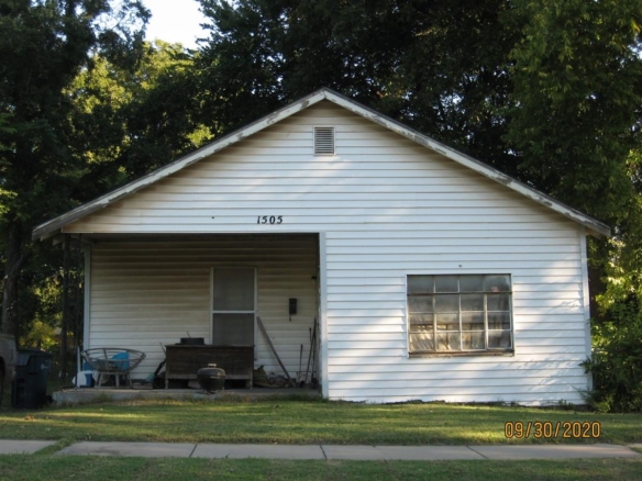 1505 NE 15TH ST