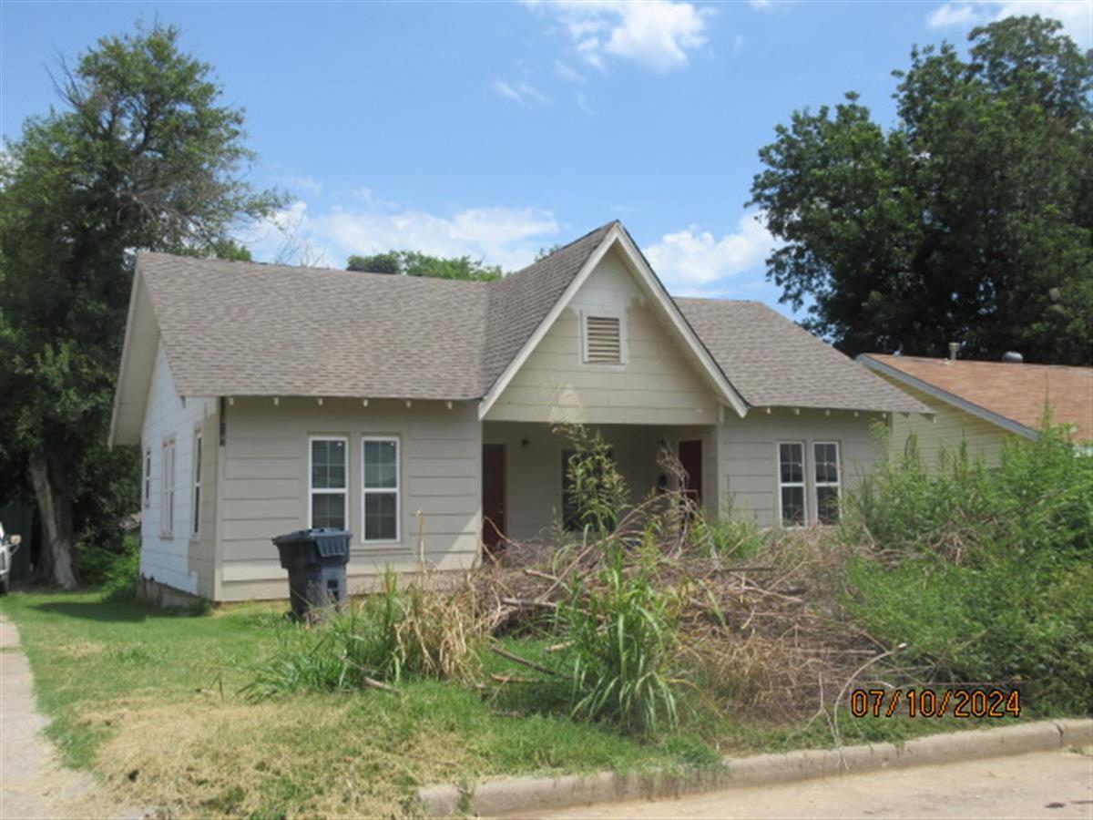 1509 NE 14TH ST