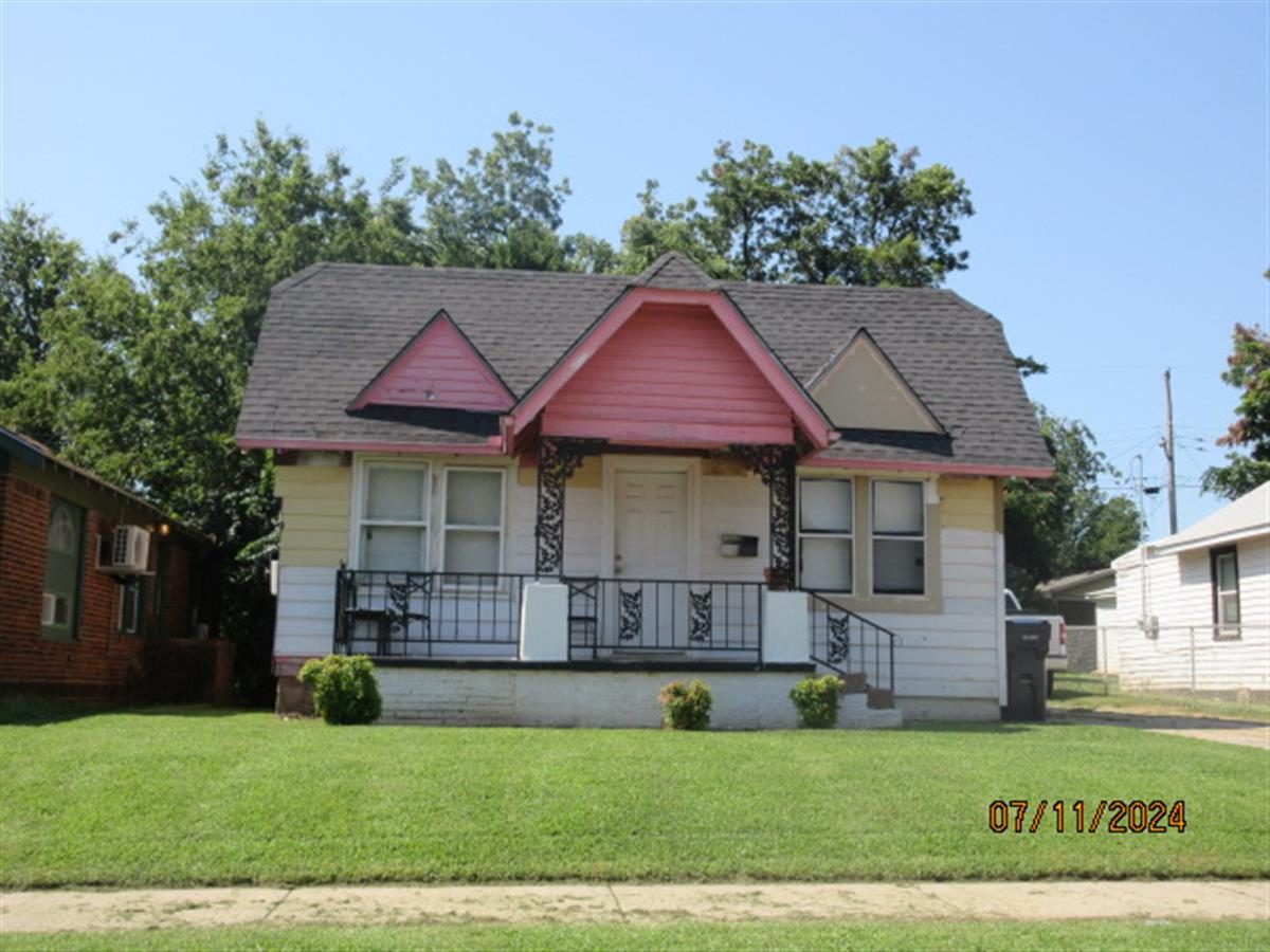 1518 NE 14TH ST