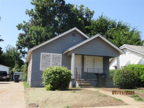 1512 NE 14TH ST
