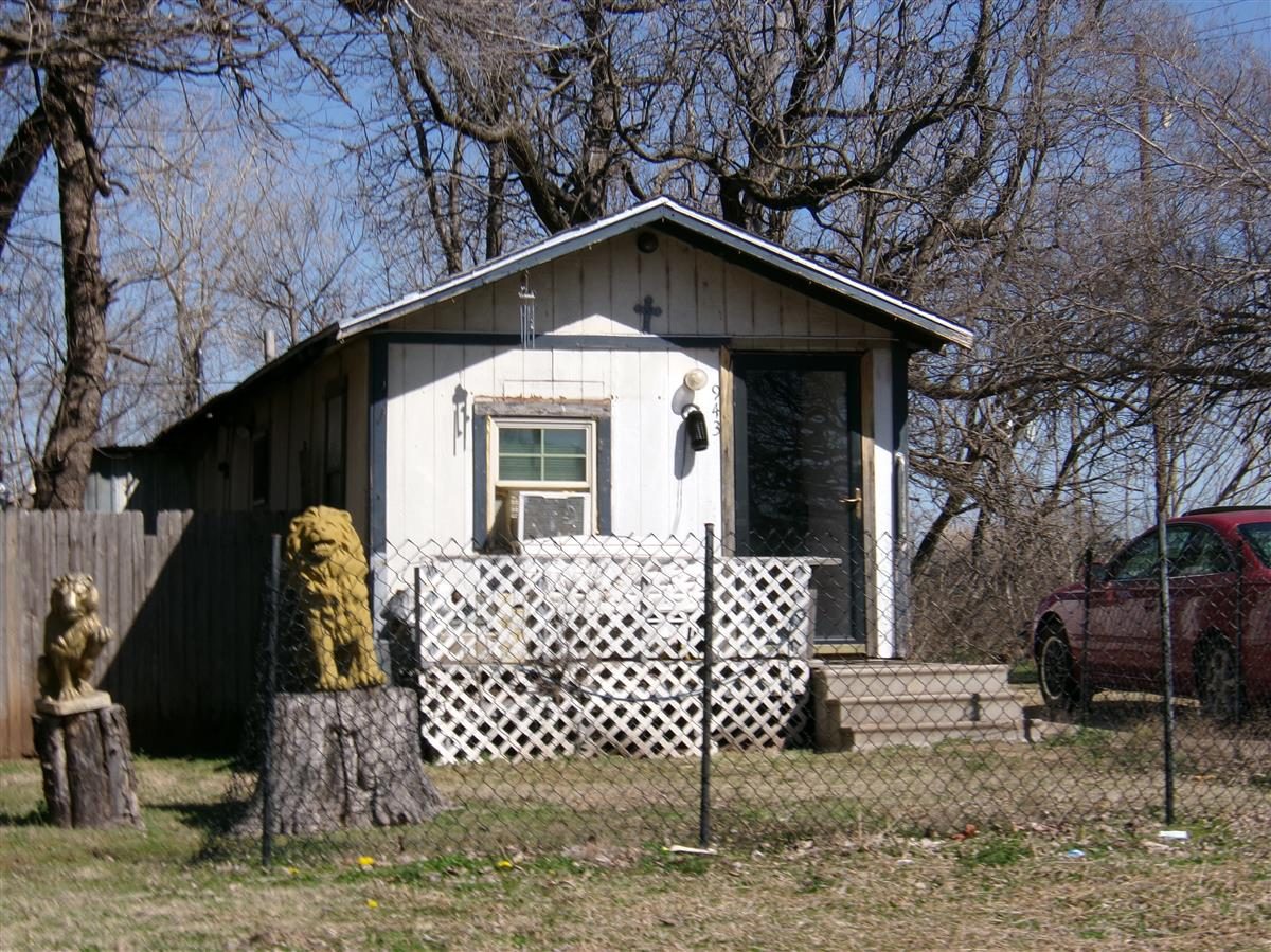 R027841020 943 SE 13TH ST
