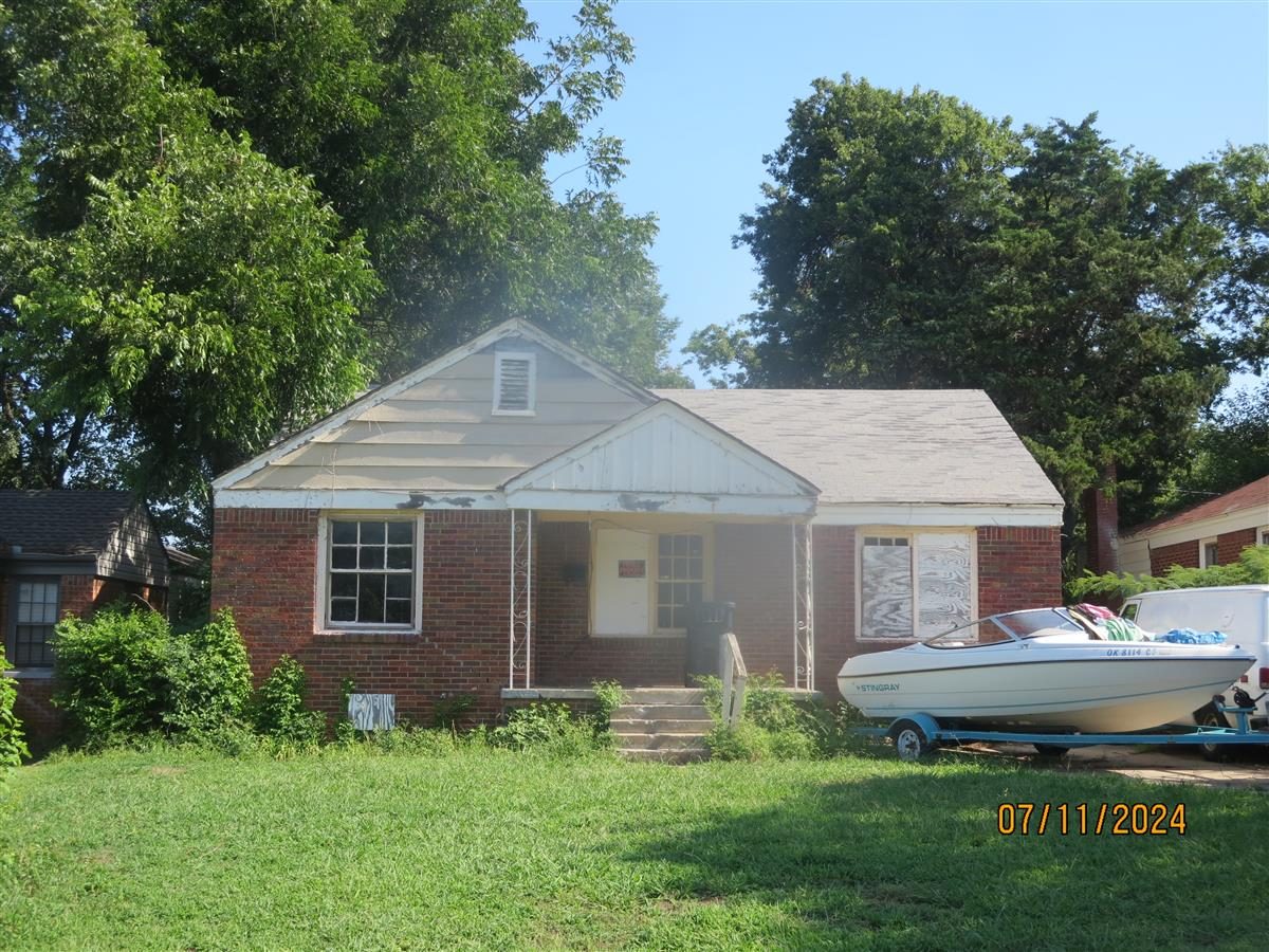 2123 HARDIN DR