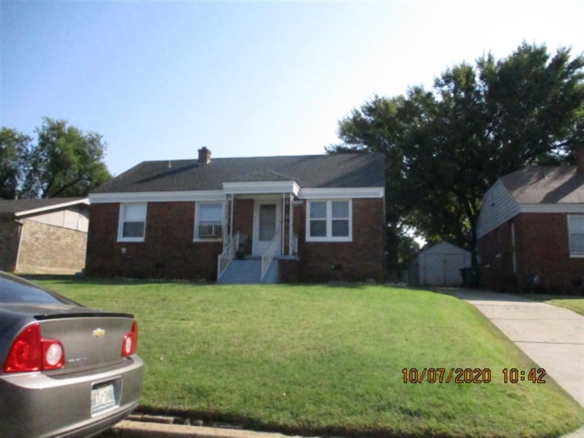 1708 ALBANY AVE