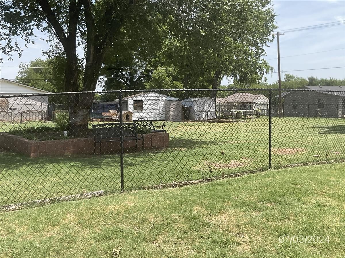 1439 MONTICELLO CT