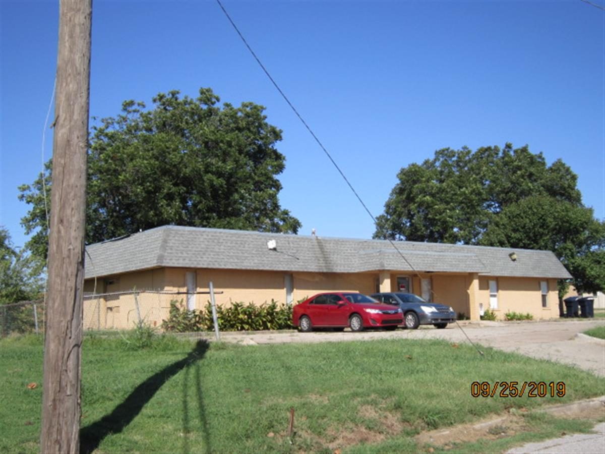 1242 NE 34TH ST