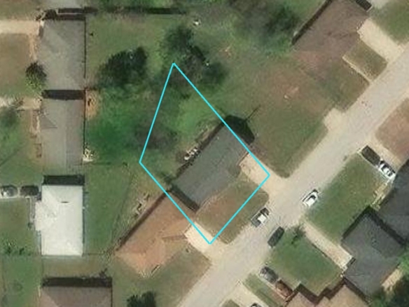 821 MARILYN ST
