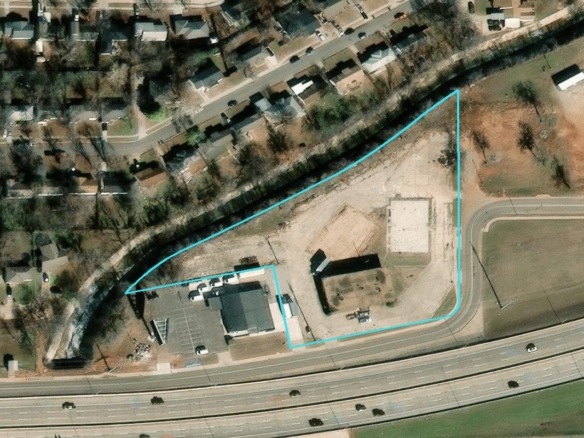 2401 NW 39TH ST