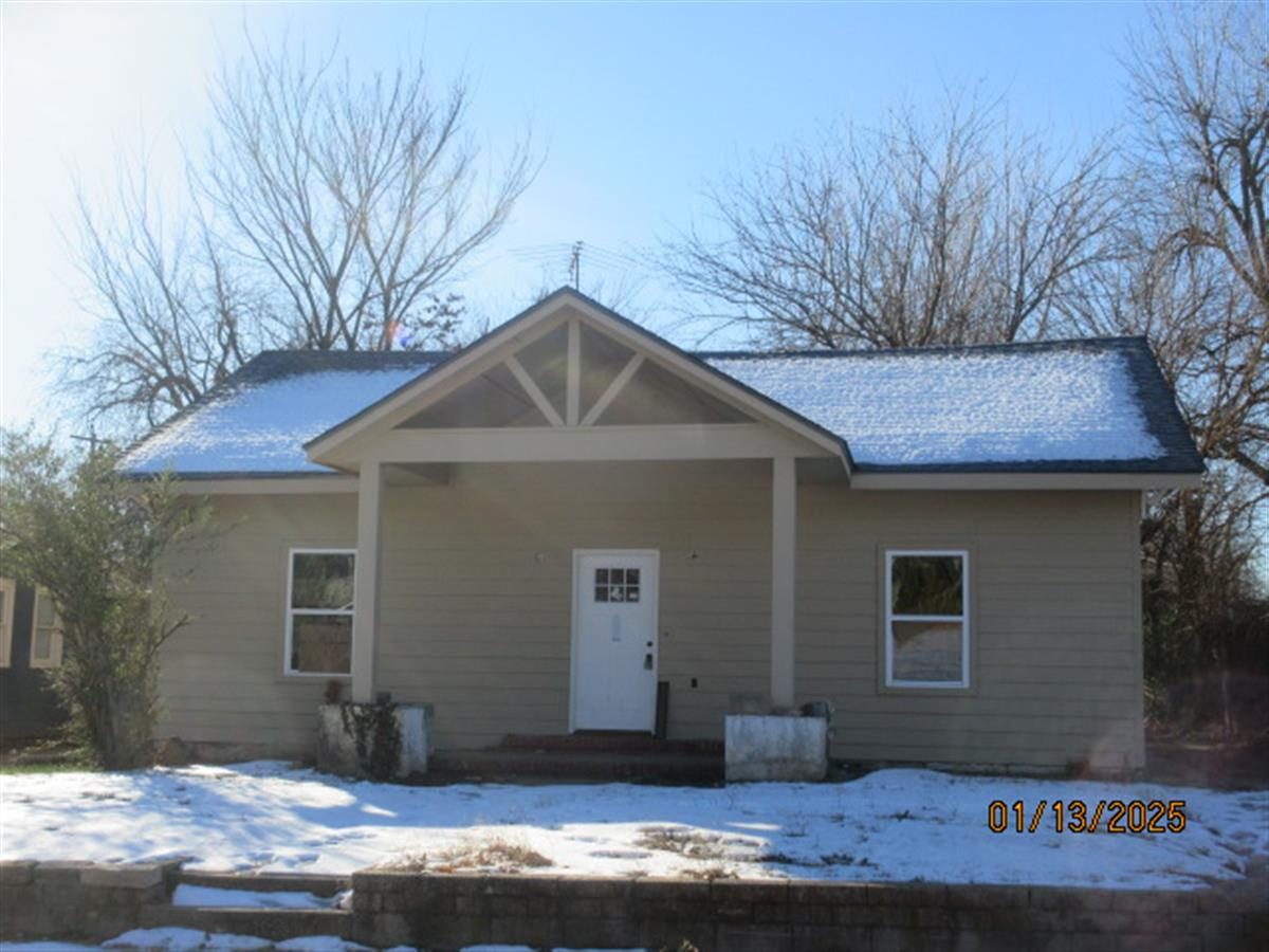 2224 NW 11TH ST