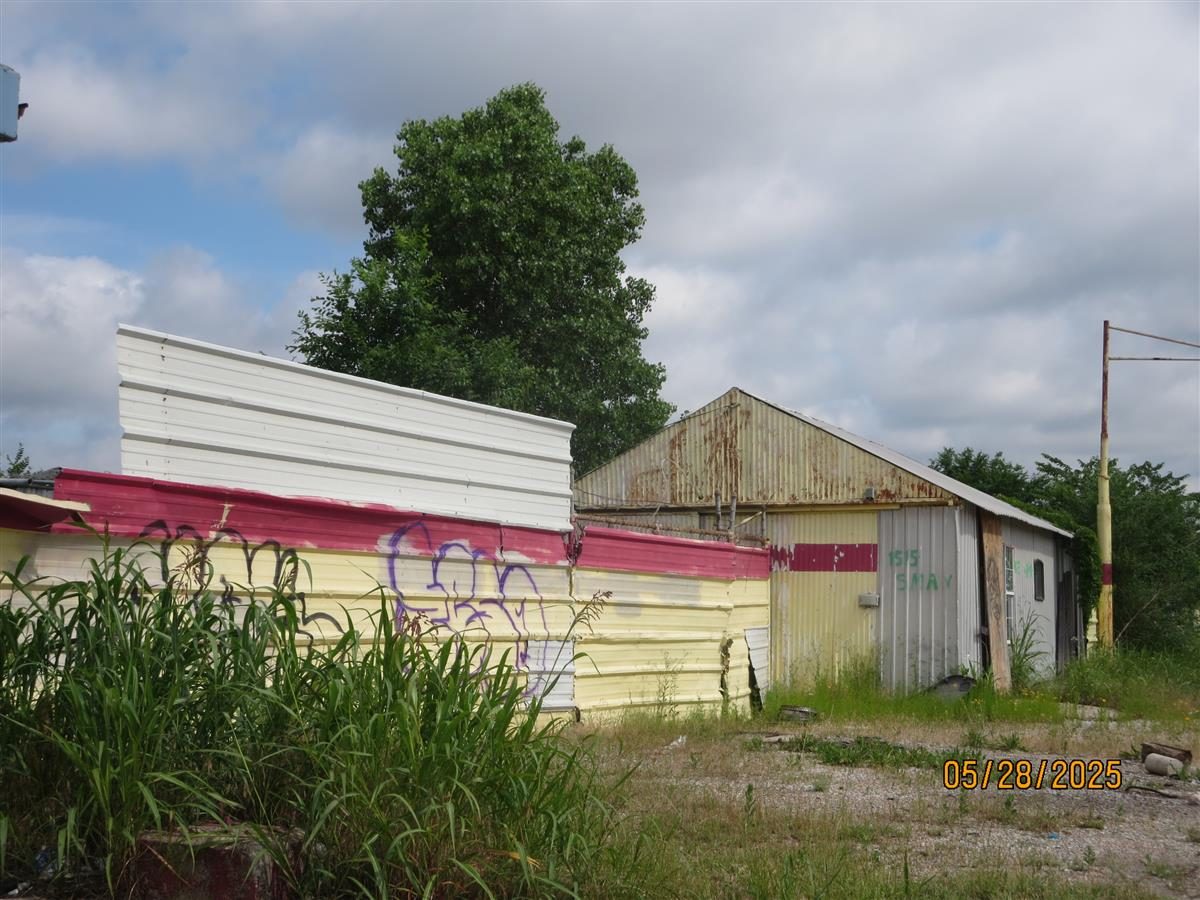 R071715980 1515 S MAY AVE