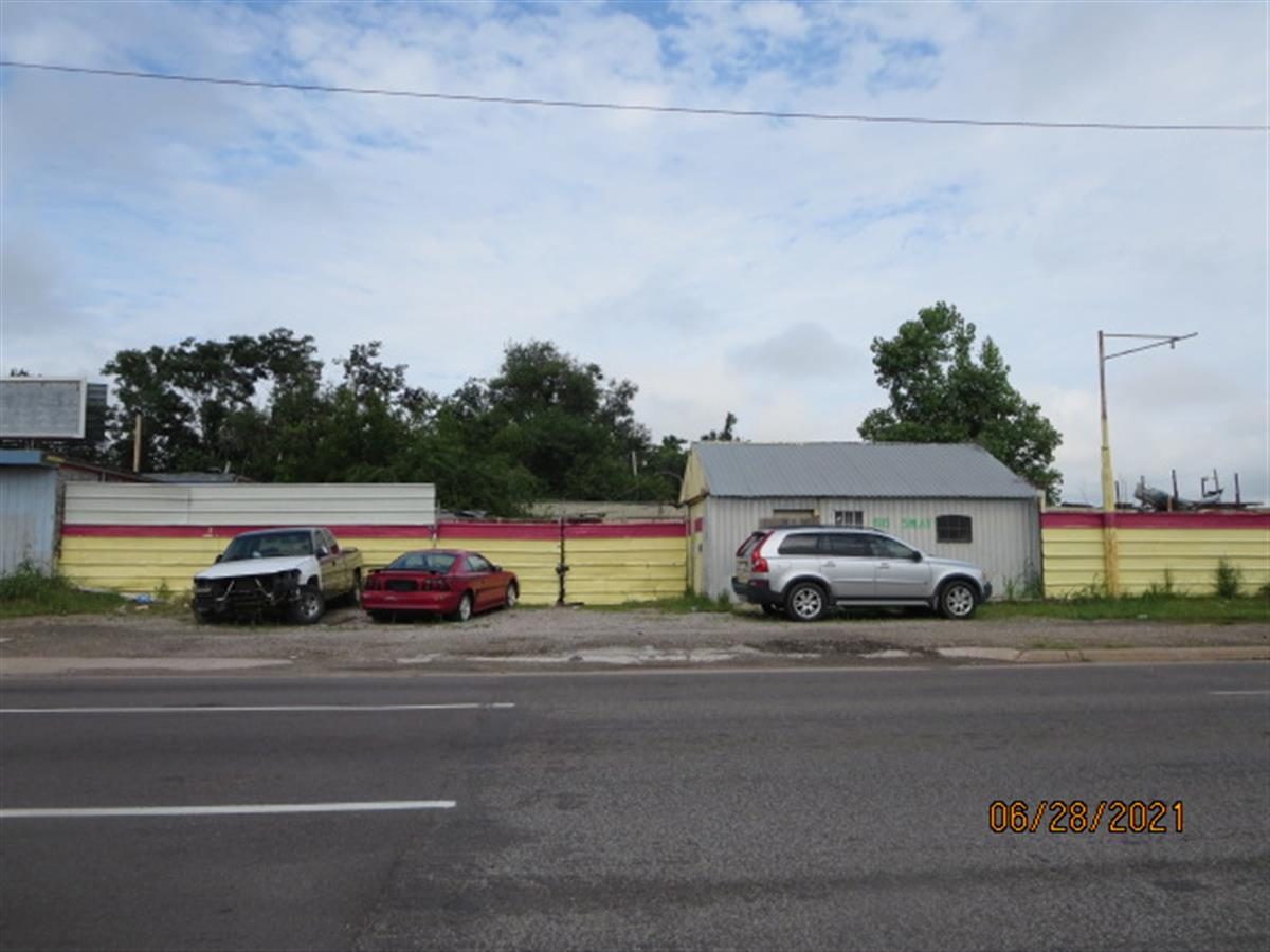 R071715980_2 1515 S MAY AVE