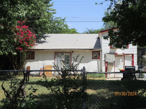 2427 NW 3RD ST