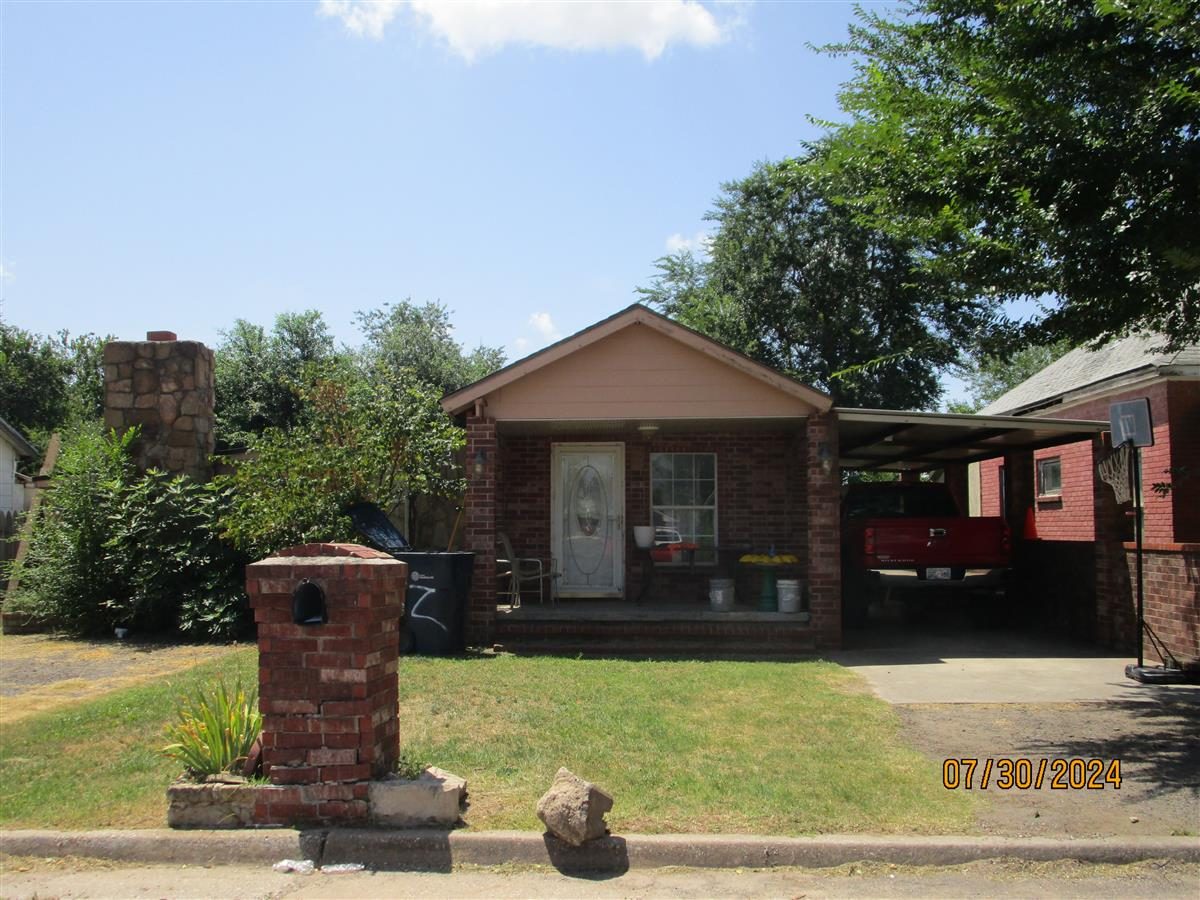 R071931443 2416 NW 3RD ST
