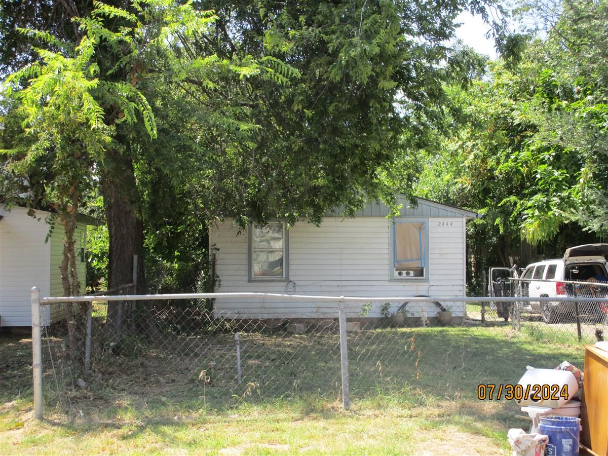 2444 NW 3RD ST