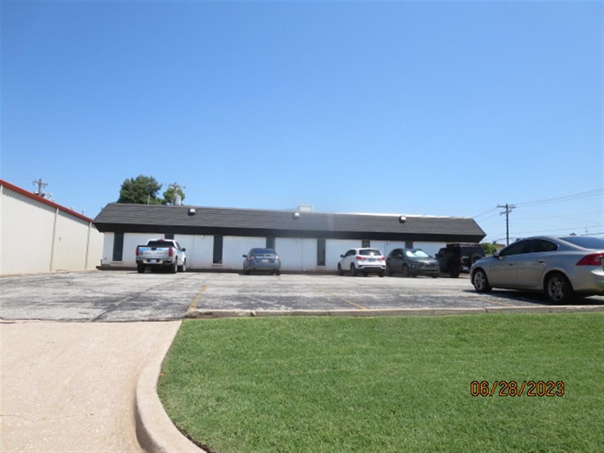R085037175 6003 N ROBINSON AVE