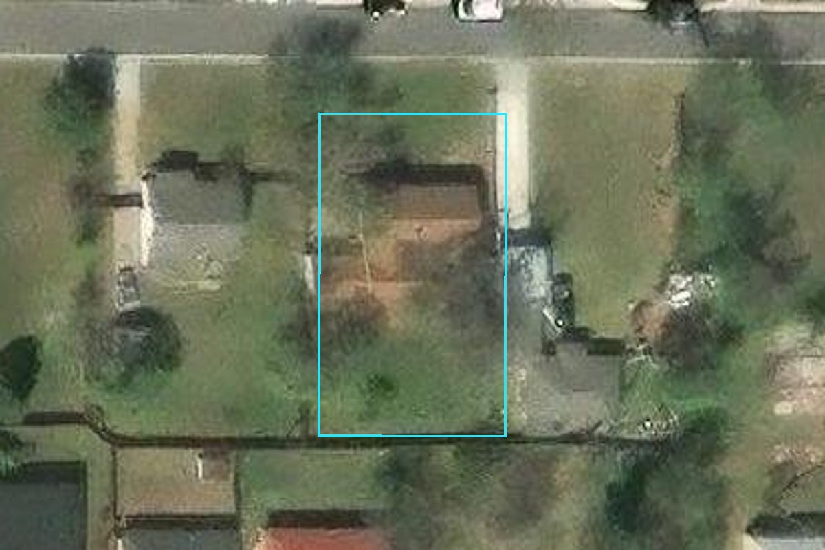 R086878100 732 NE 37TH ST