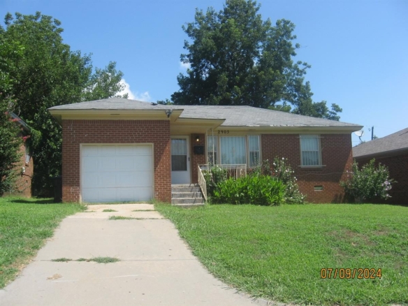 2905 NE 17TH ST