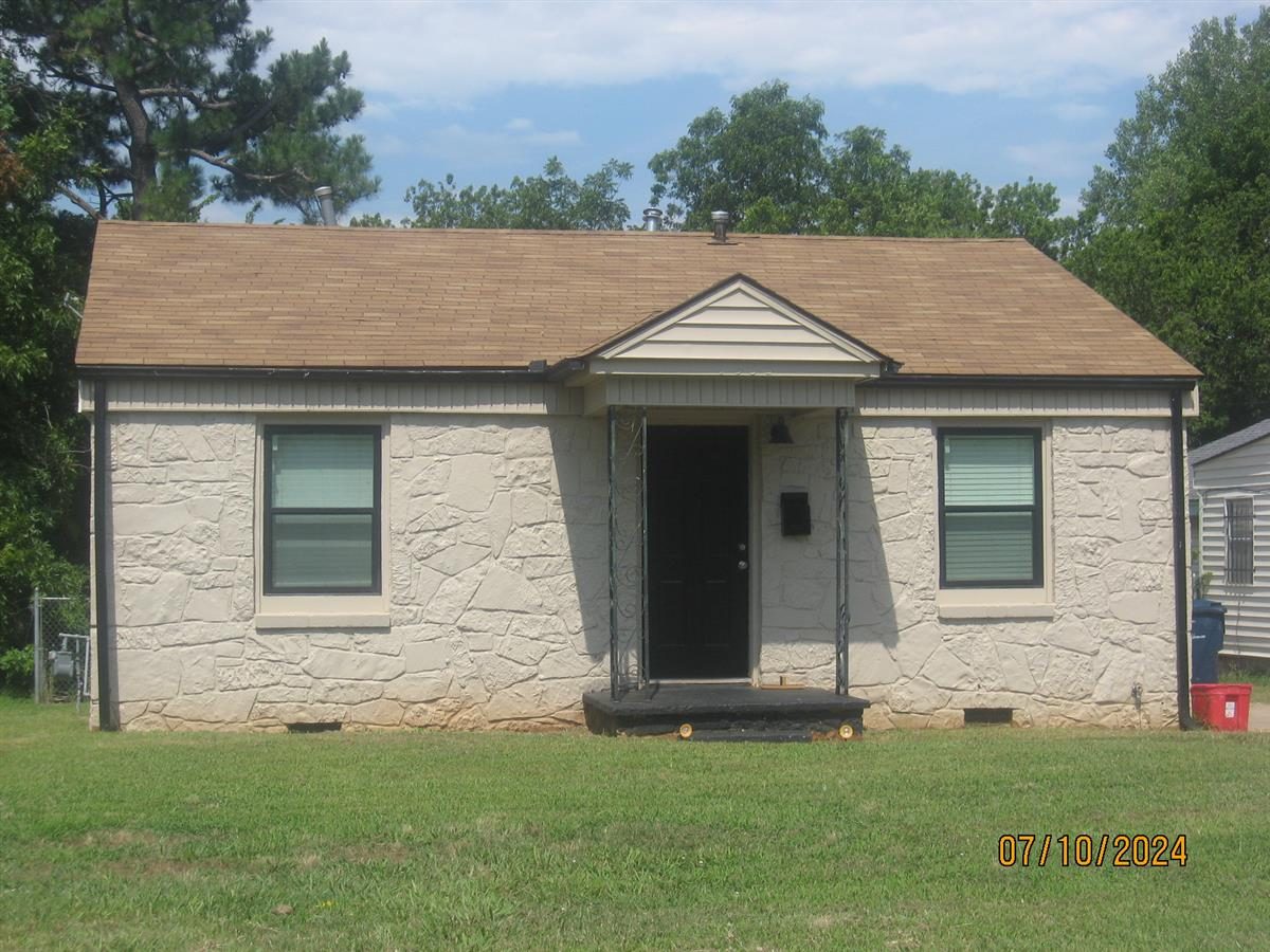 R089750300 1905 N PAGE AVE