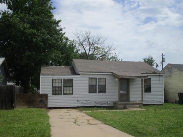 3316 S WOODWARD AVE