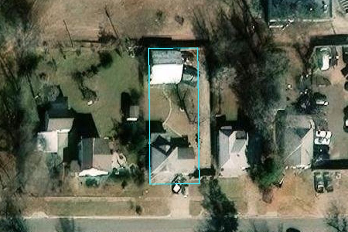 R093995655 17 SE 27TH ST