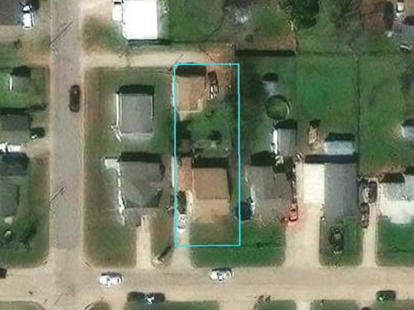 305 SE 40TH ST