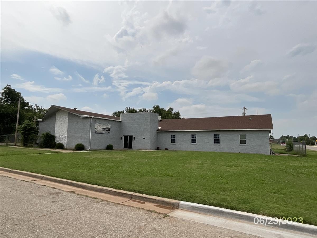 R095255040 700 SE BINKLEY ST