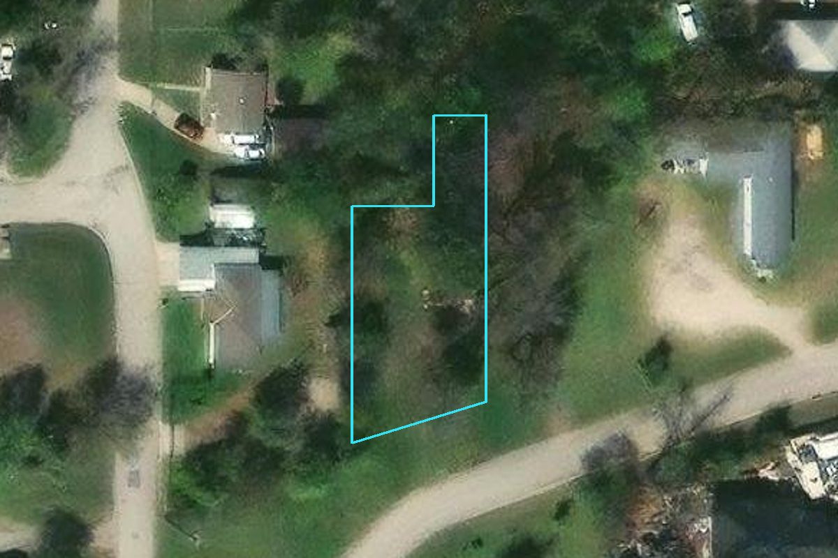 609 TERRACE LAWN DR