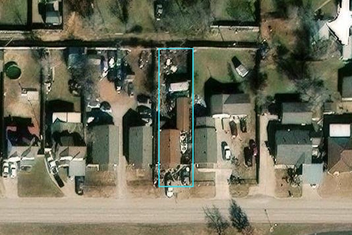 719 SW GRAND BLVD