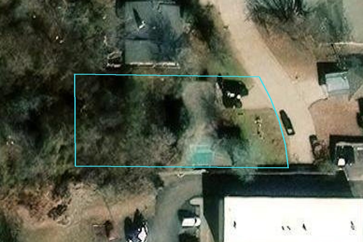 R109601010 7221 S SHARTEL AVE