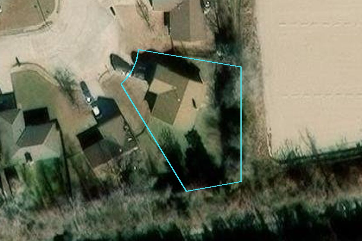 R122401200 8744 E PARKRIDGE DR