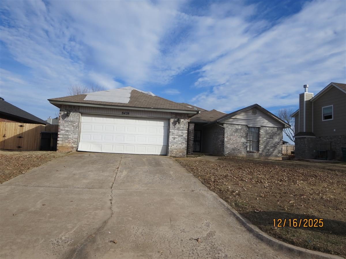 8428 STONEWOOD DR