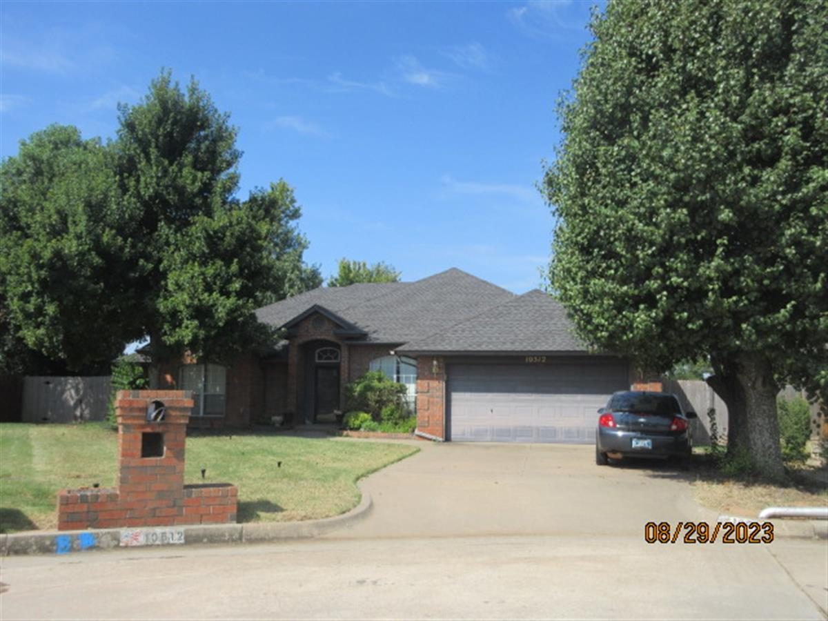 10512 PEACOCK CIR