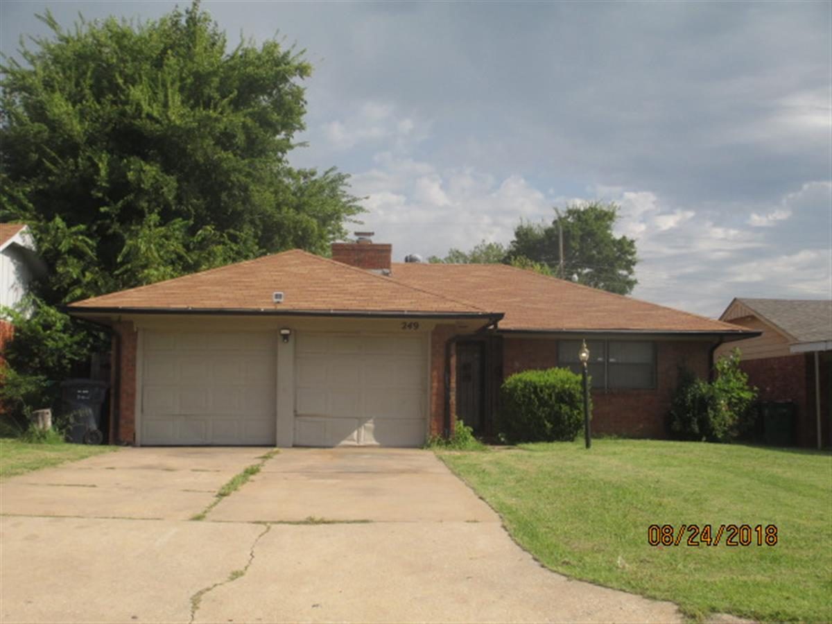 R130481110_2 249 NW 84TH ST