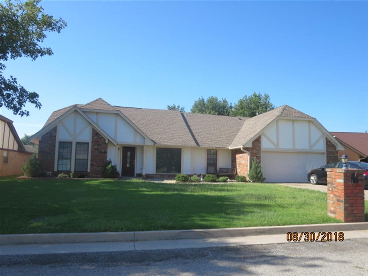 R130831670_2 7408 NW 103RD TER