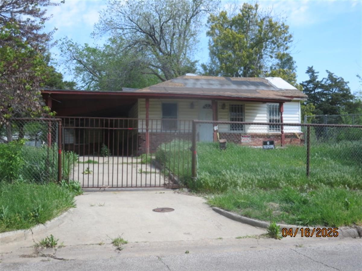 R131888000 537 SE 18TH ST