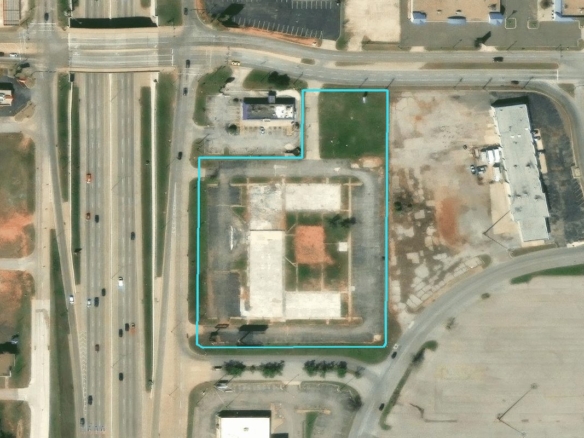 6800 S I 35 SERVICE RD