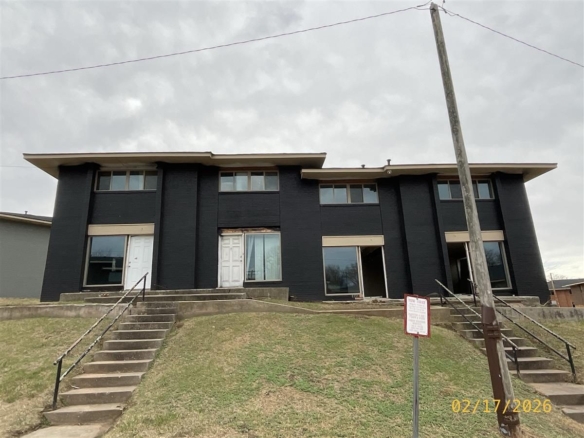2269 NE GRAND BLVD