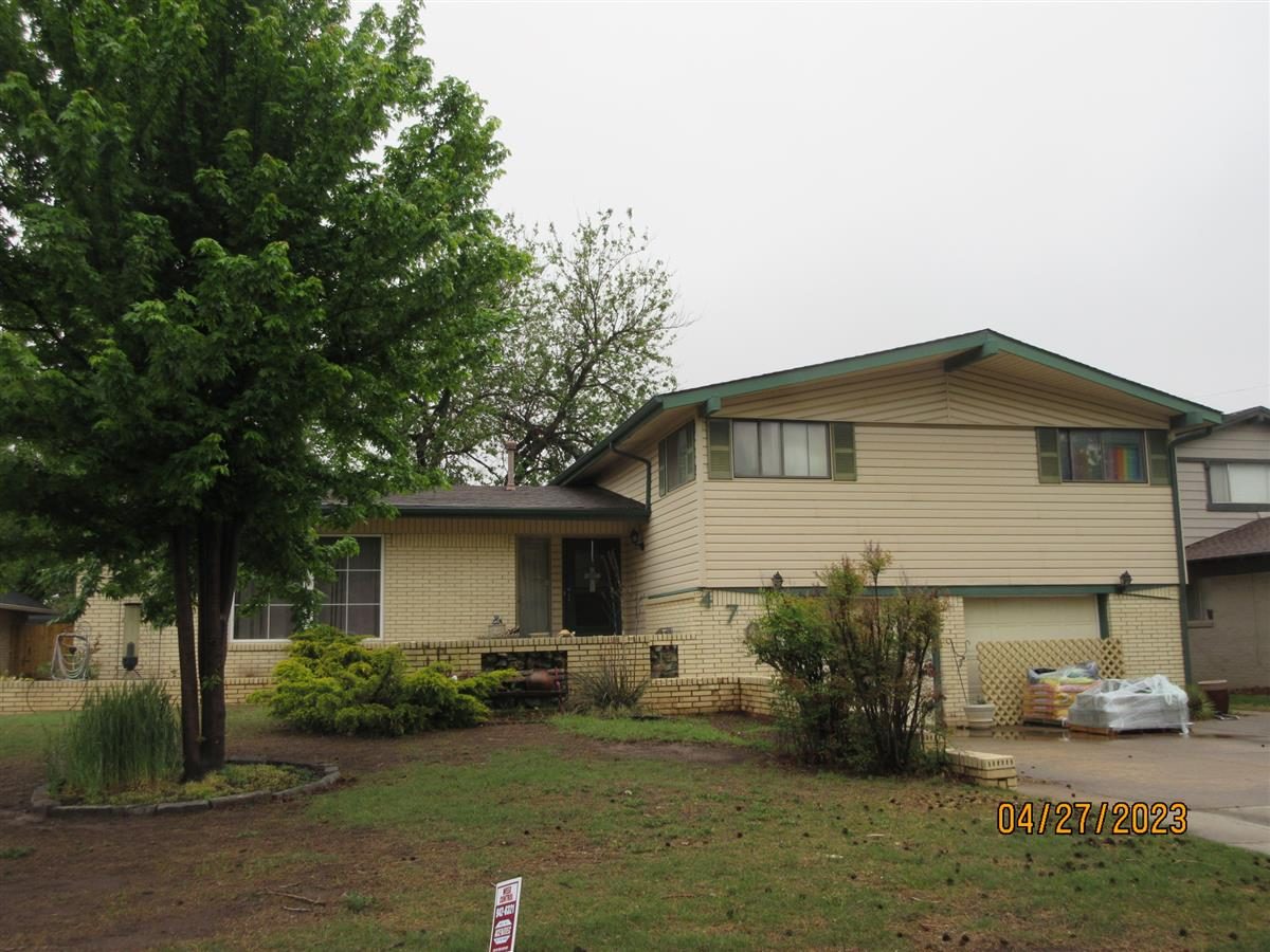 R140182270 4709 NW 76TH ST