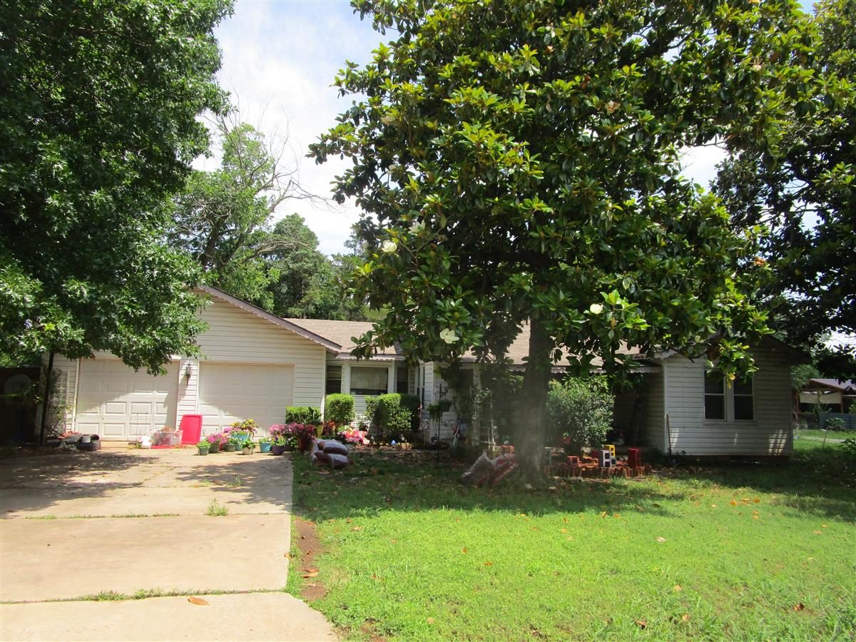 7901 SW DUDLEY