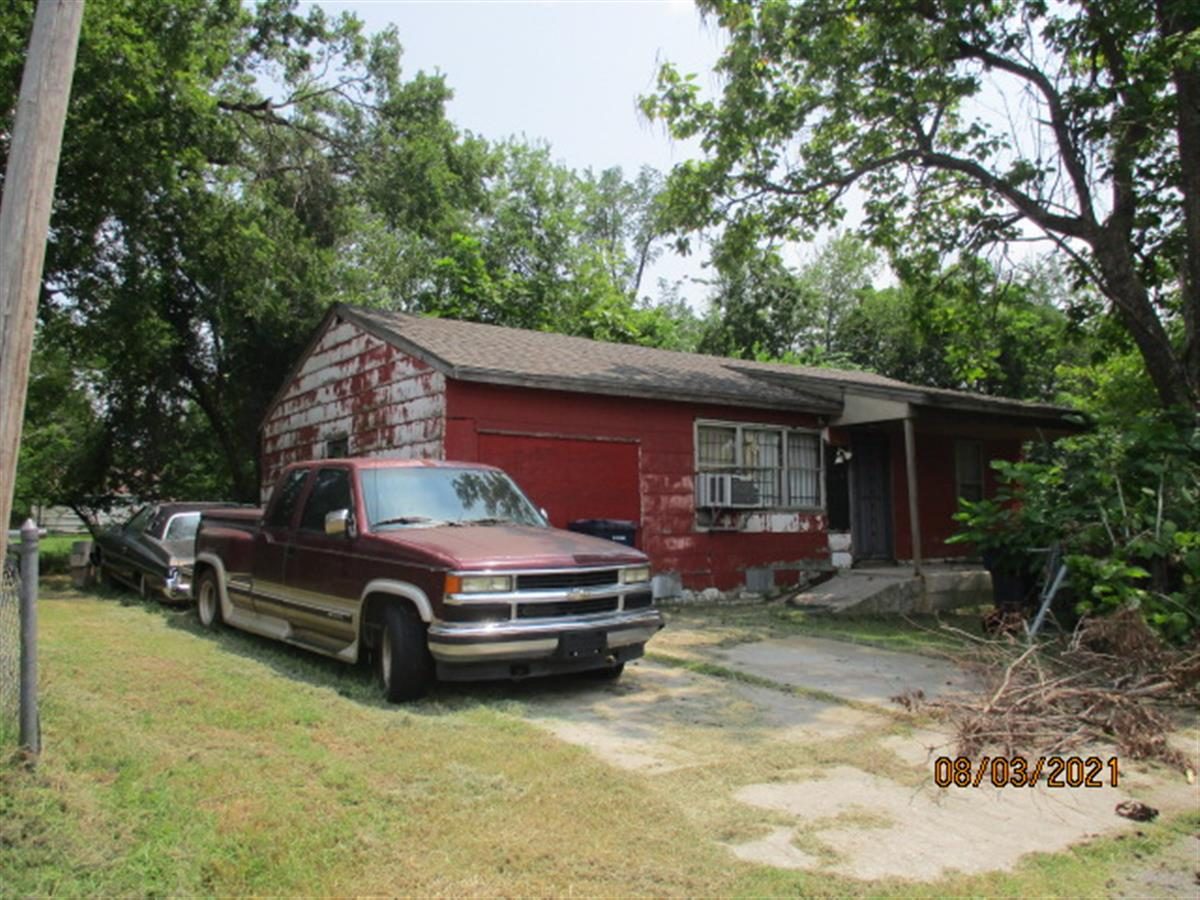 R143242340_2 4004 SMITH DR