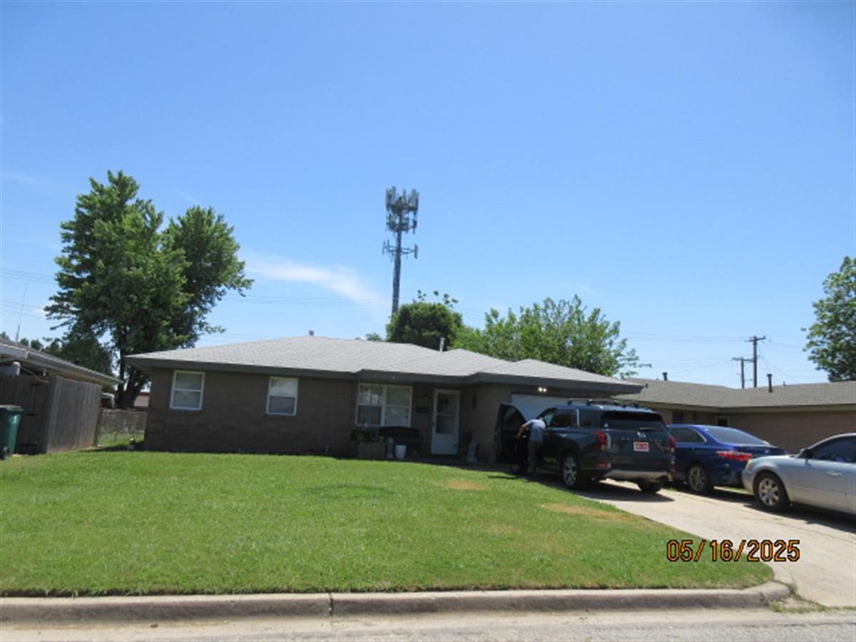 R143582150 2908 SW 65TH PL