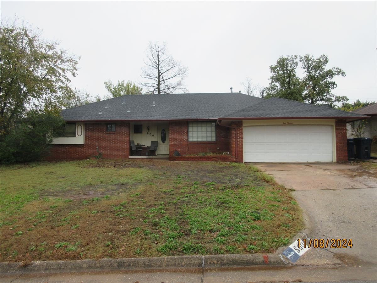 R143751565 800 NE 61ST ST