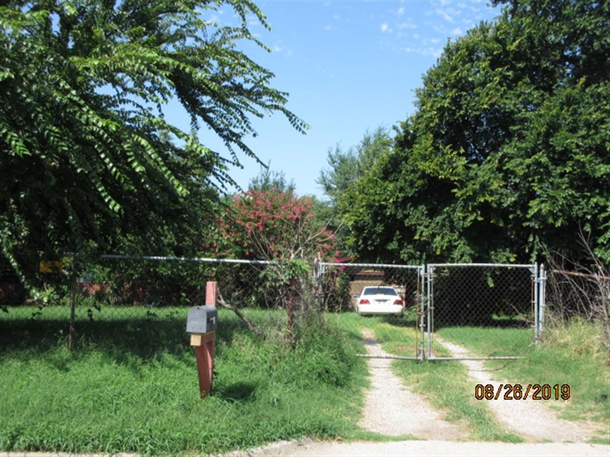 R145577780_2 3747 N GERALDINE AVE