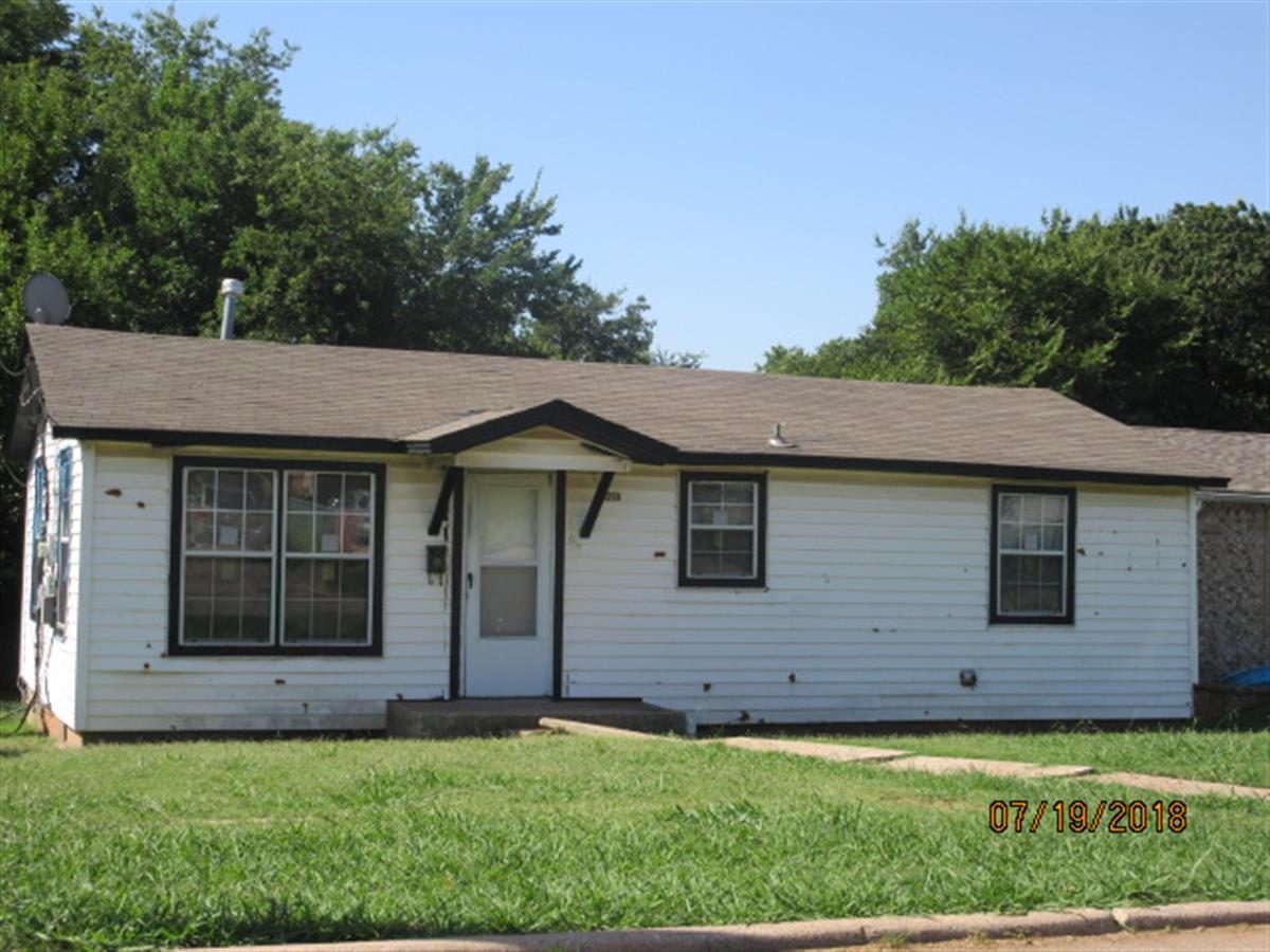 R146270440_2 4220 NE 16TH ST