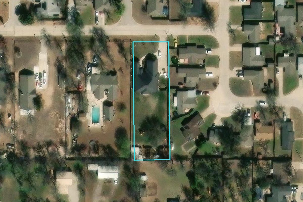 R147983060 7708 NW 14TH ST