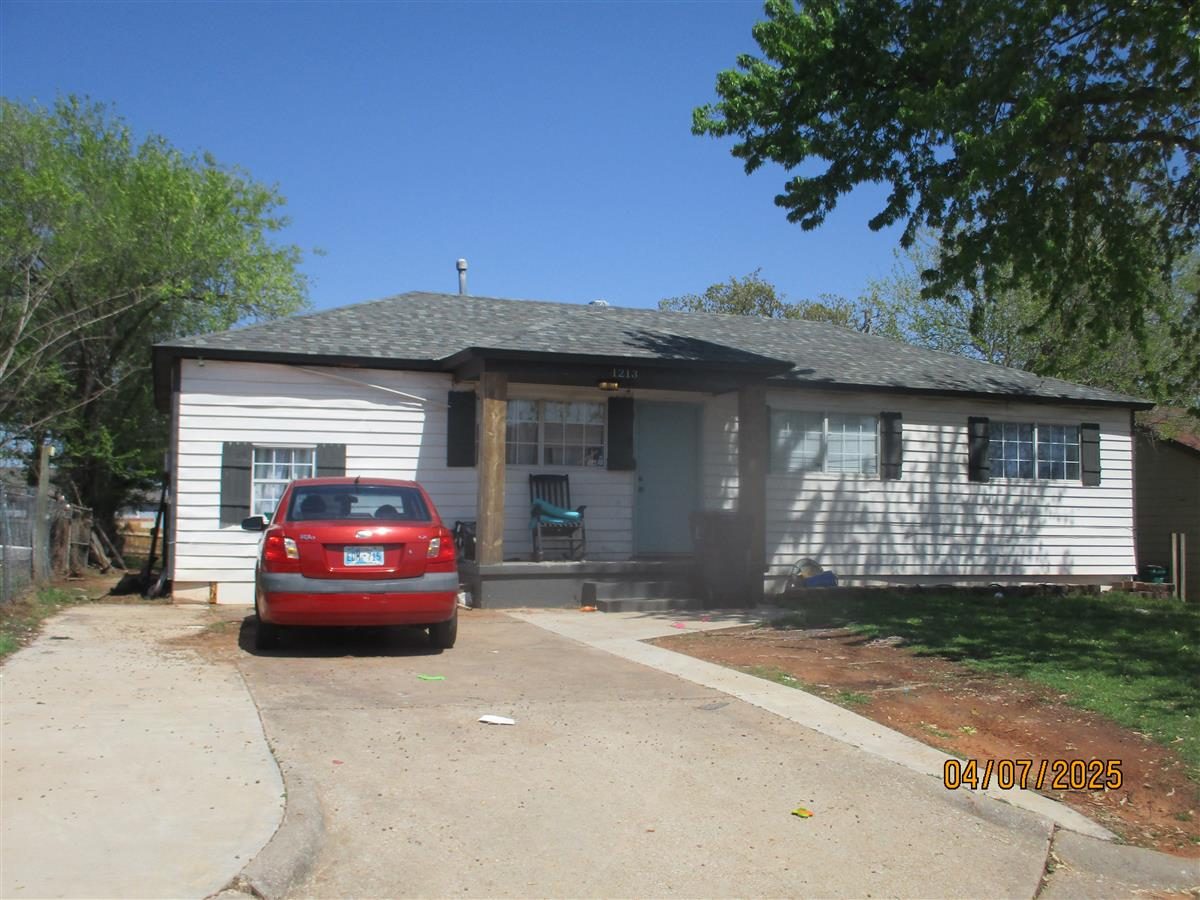 R149921745 1213 SE 20TH ST
