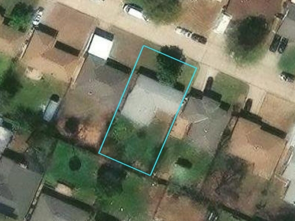 216 W KERR DR