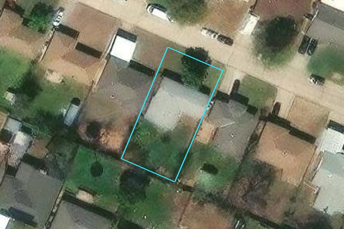216 W KERR DR
